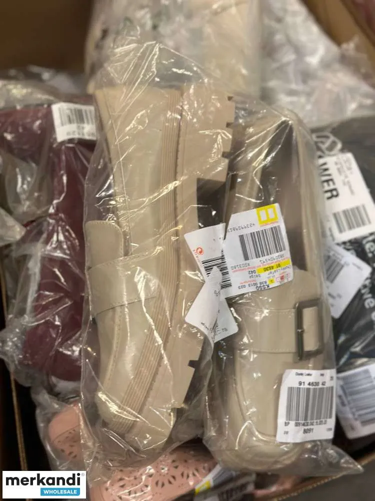 4 € por par en una mezcla de zapatos: variedad de modelos y tamaños, incluidos zapatos de mujer, paleta de liquidación, zapatos 