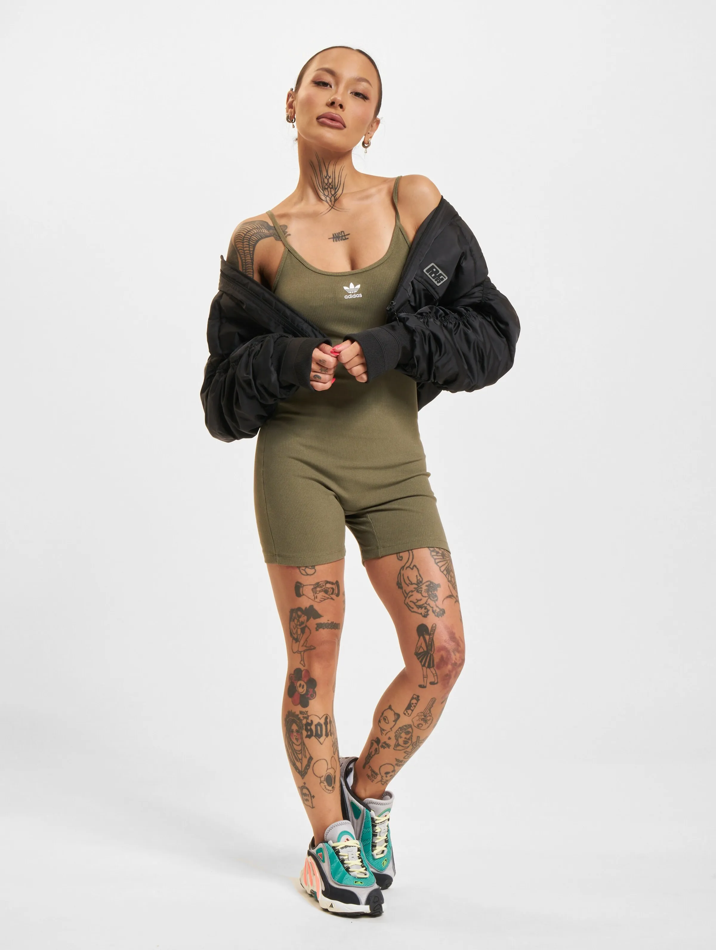 adidas Originals Ess Onesie