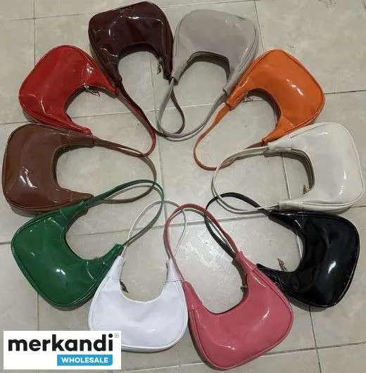 Amplíe su gama de productos con bolsos de mujer al por mayor de Turquía.