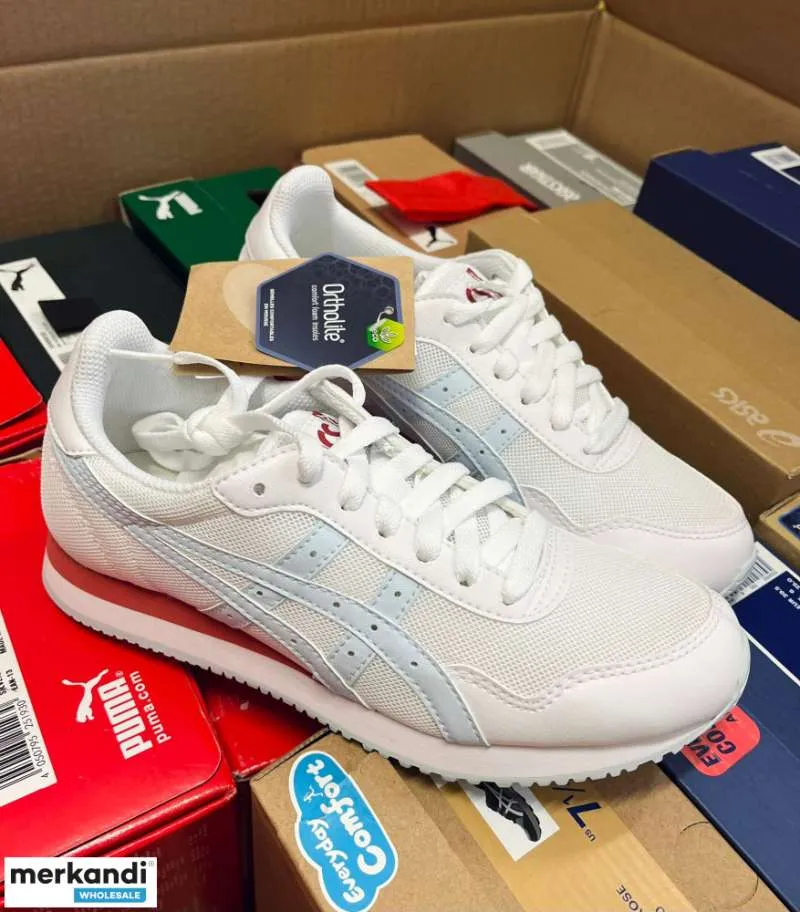 ASICS y PUMA: ¡una mezcla de calzado! ¡Zapatos deportivos en paquetes!
