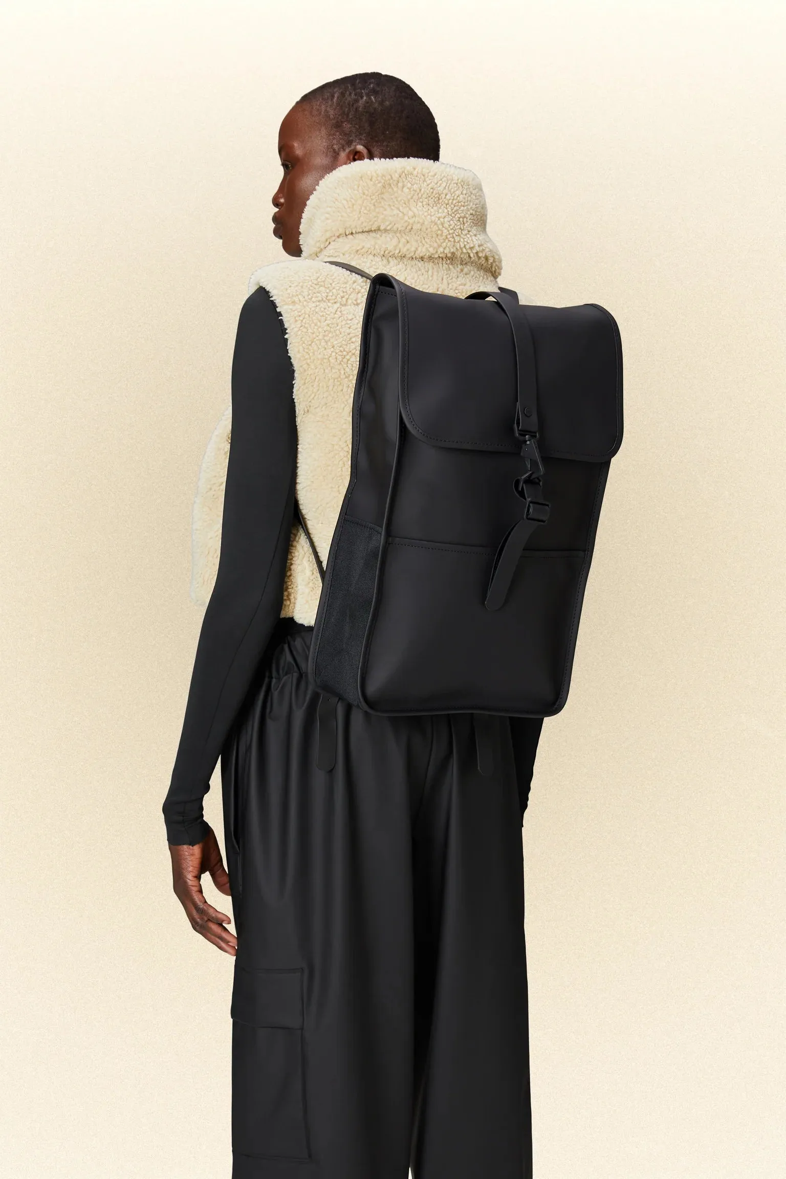 BACKPACK BLACK