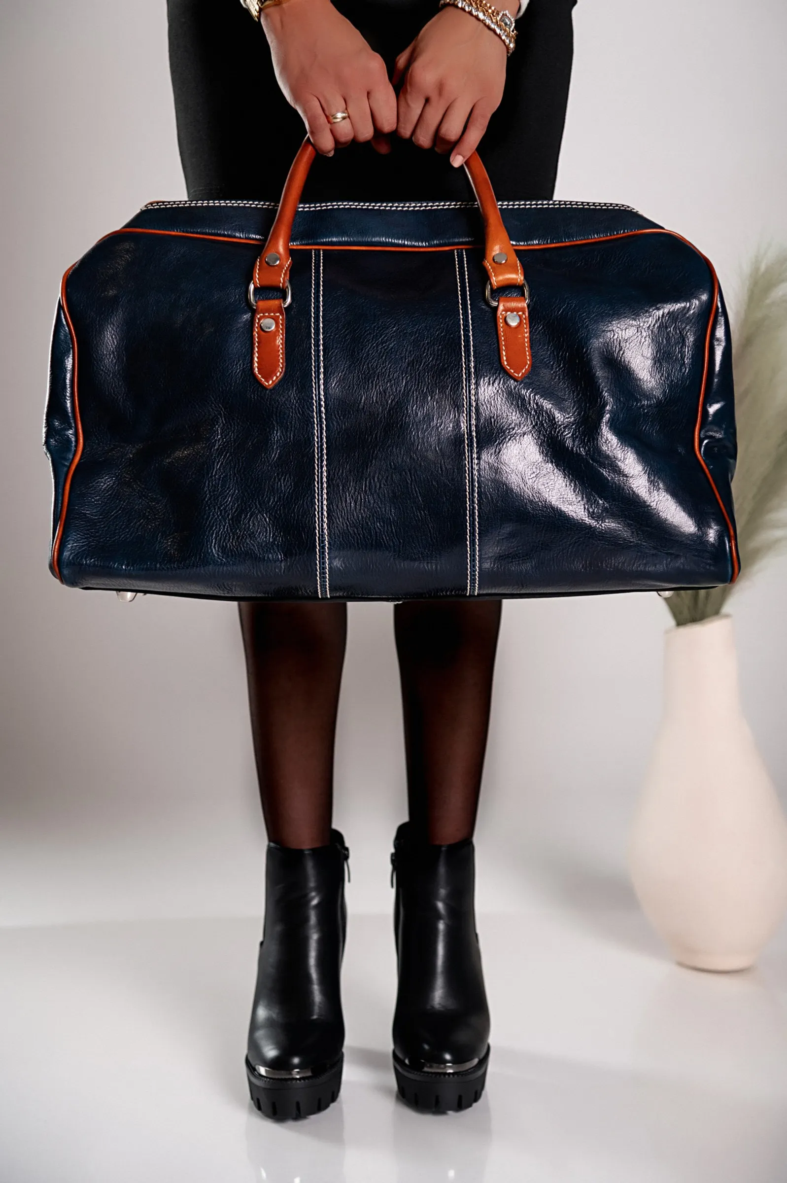 Bolso de piel natural Ella, azul oscuro