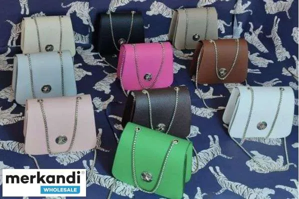 Bolsos de mujer DMY al por mayor con varias variantes de color y modelo.