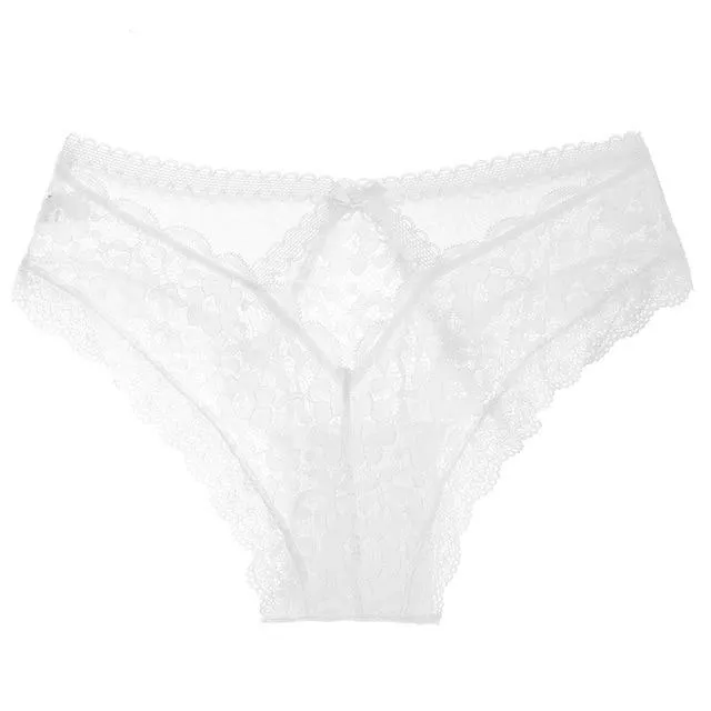 Braguita brasilea con encaje y tiras