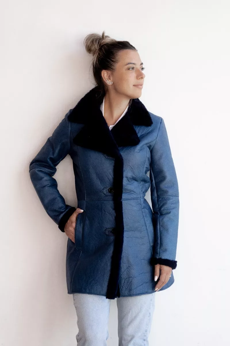 CAMPERA DE CUERO DE OVEJA DE MUJER  MODELO: SOL.B