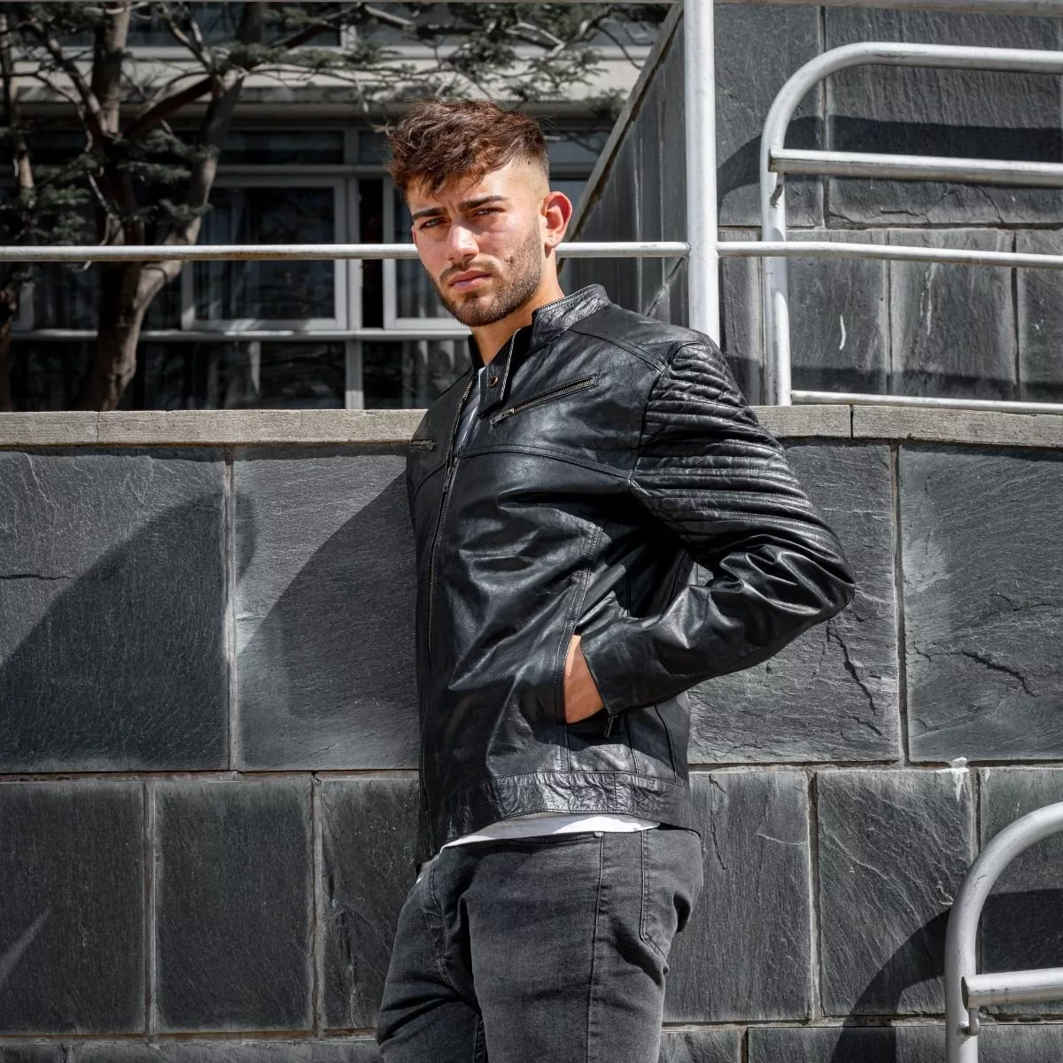 CAMPERA DE CUERO VACUNO 100% LEGITIMO DE HOMBRE  ART: 04