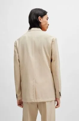 Chaqueta de corte moderno en tejido con aspecto de lino