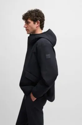 Chaqueta regular fit de sarga técnica repelente al agua