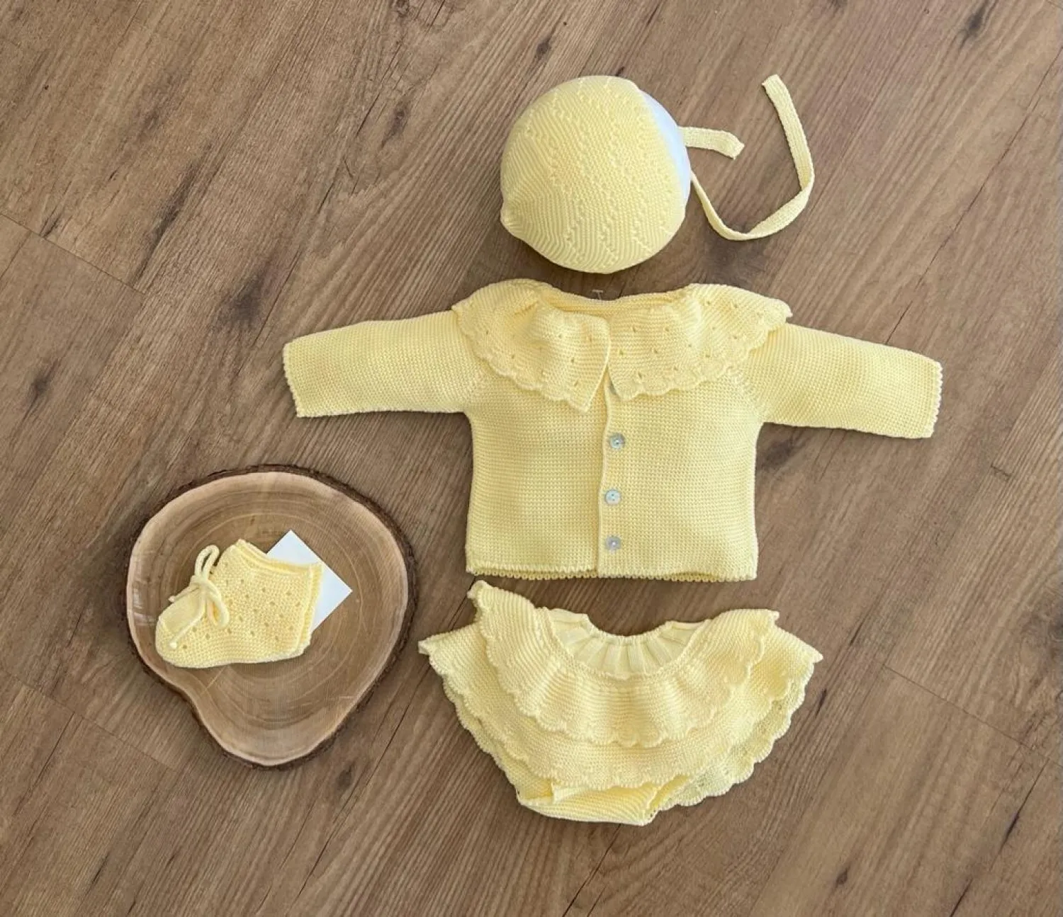 Conjunto en punto de verano. Varios colores