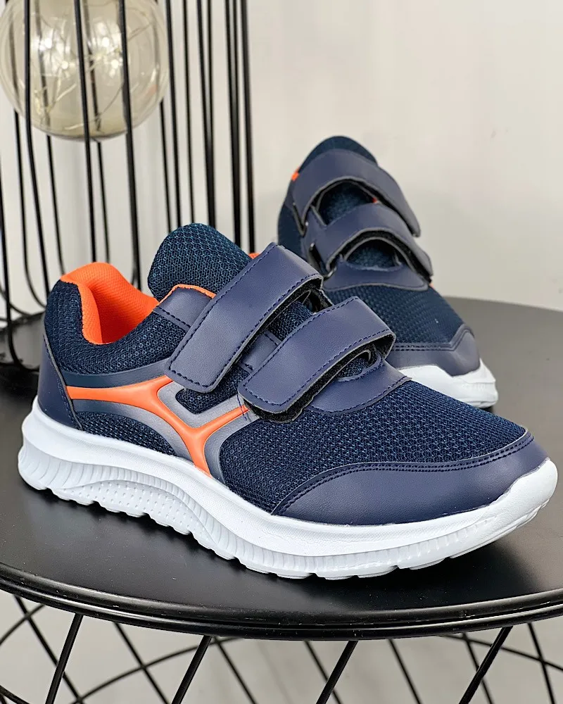 DEPORTIVA LIGERA VELCROS