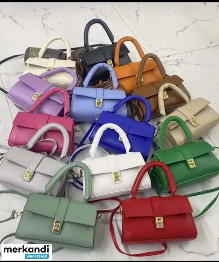 Descubre nuestra colección de bolsos de mujer de Turquía que están súper de moda y ofrecen una amplia gama de colores.
