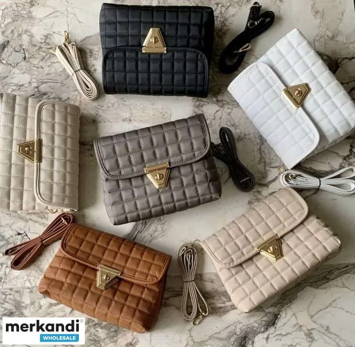 Descubre nuestra colección de bolsos de mujer de Turquía que están súper de moda y ofrecen una amplia gama de colores.