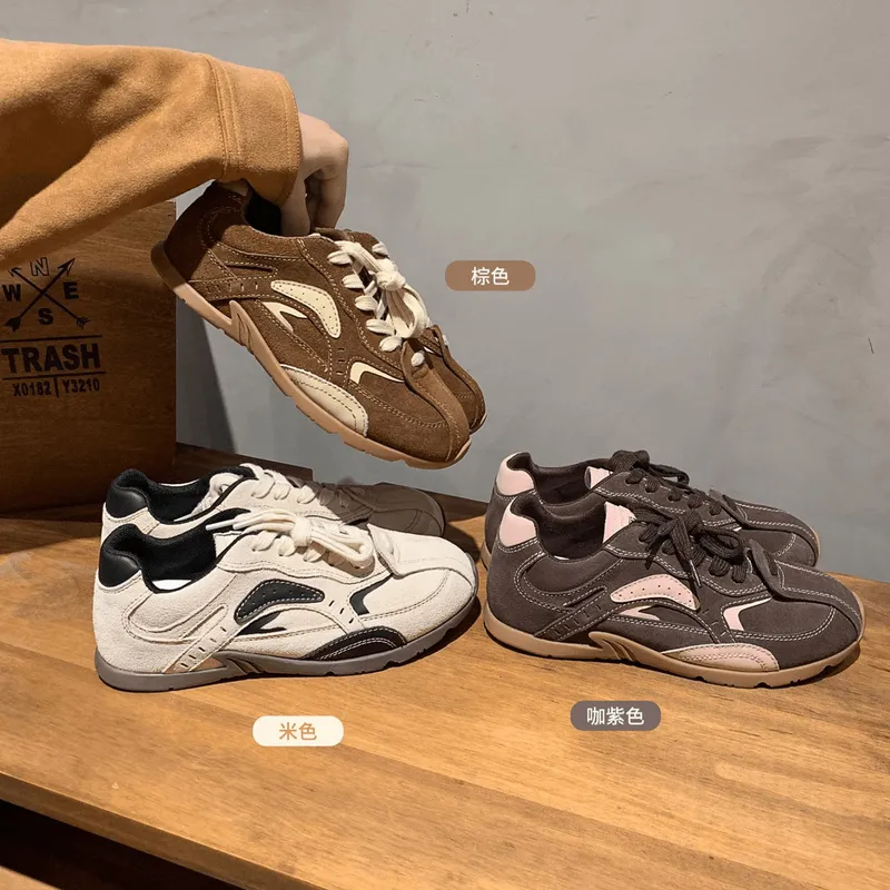 Dexin Women's 2024 Nuevos deportes casuales de otoño plano para estudiantes, pequeños zapatos blancos, zapatos para correr 