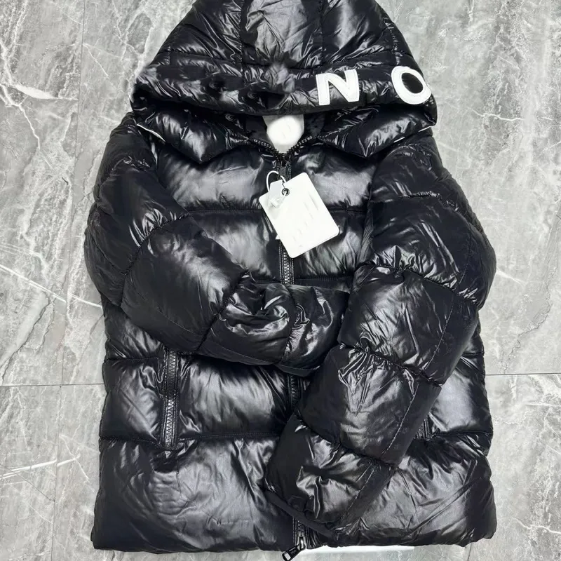 Diseñador Parkas Winter Puffer Jackets Luxury Brand Mens Down Chaqueta Hombres Mujer engrosamiento de ropa de hombre cálido Leis
