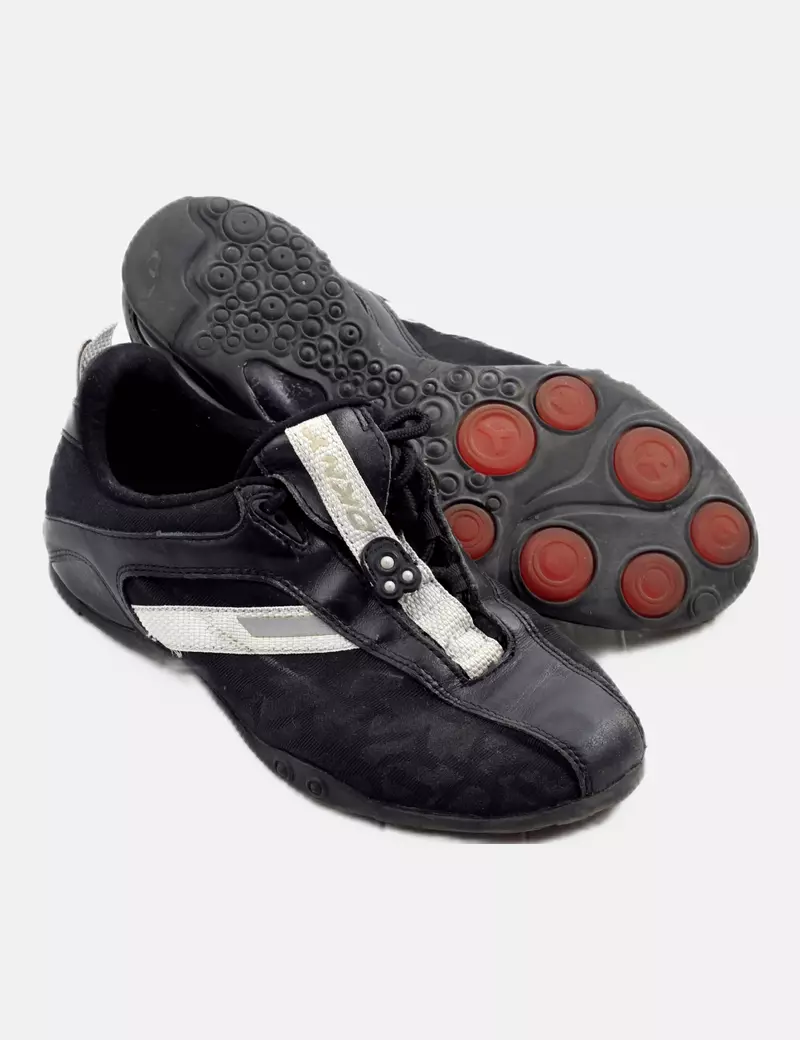 DKNY Deportiva negra técnica
