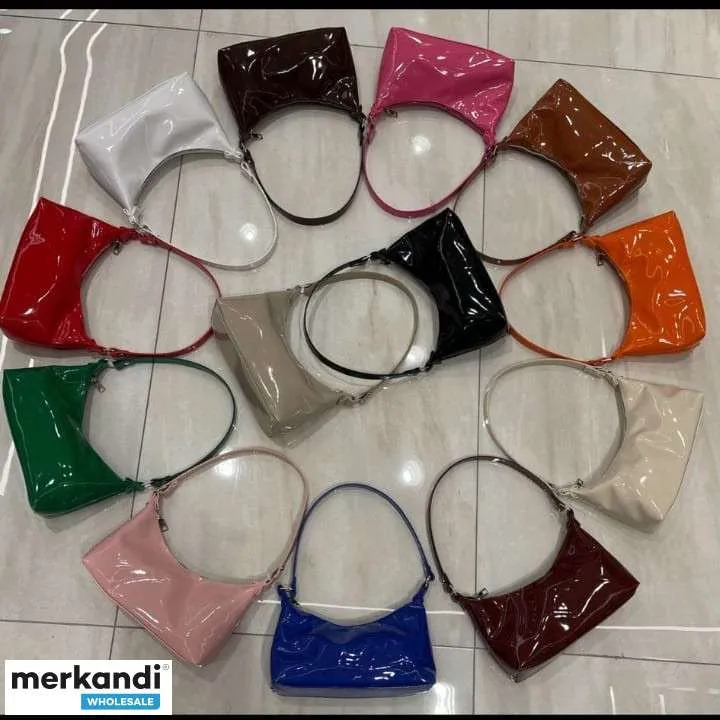 El momento adecuado para realizar pedidos al por mayor de bolsos de mujer de Turquía es ahora.