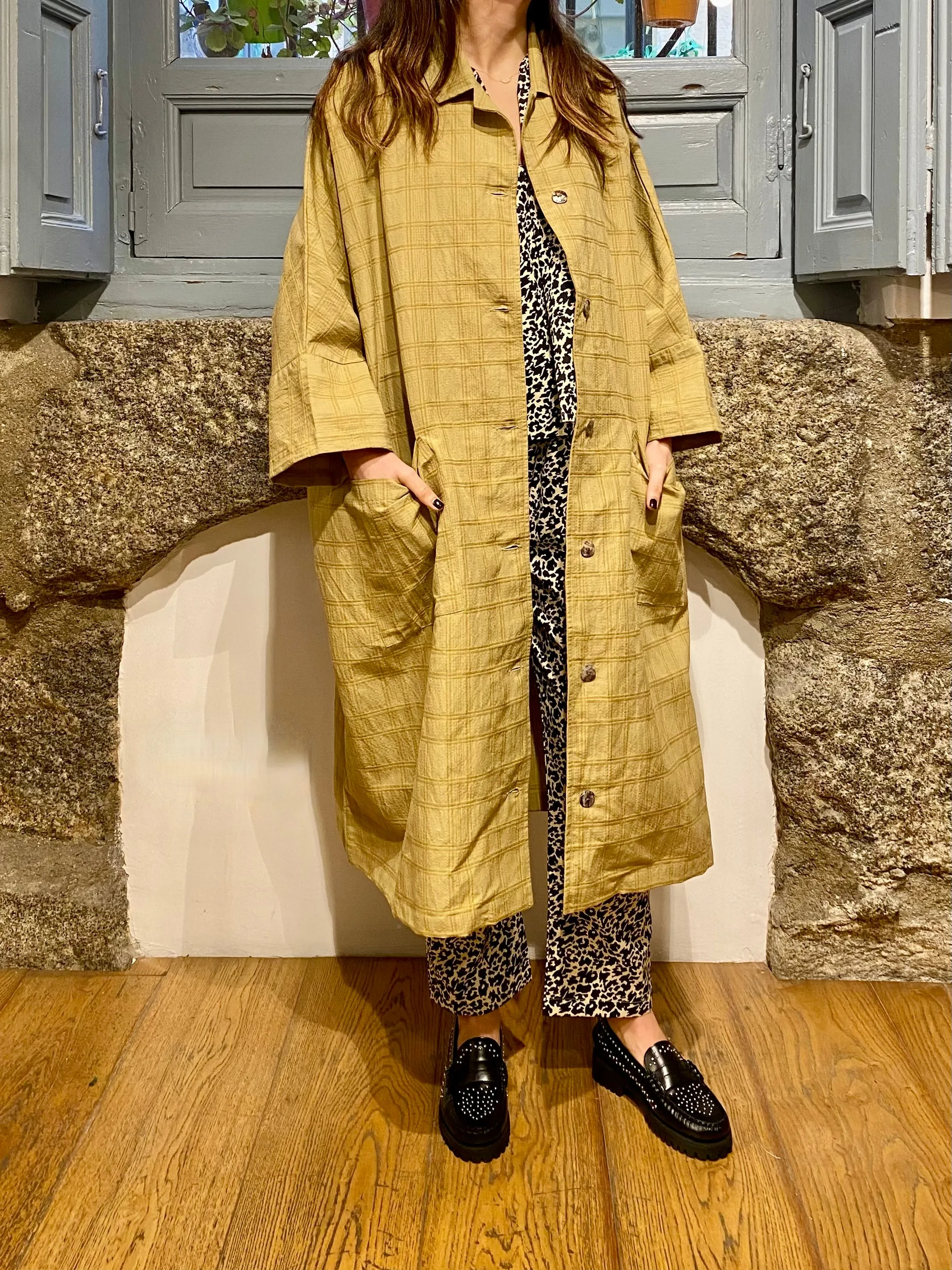 GABARDINA CUADROS CAMEL