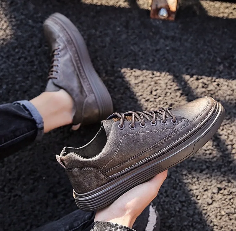 Hombres zapatos de cuero de zapatillas de lujo negros de lujo al aire libre