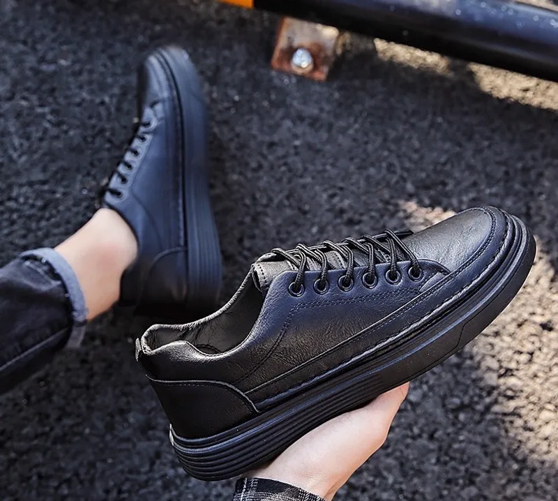 Hombres zapatos de cuero de zapatillas de lujo negros de lujo al aire libre
