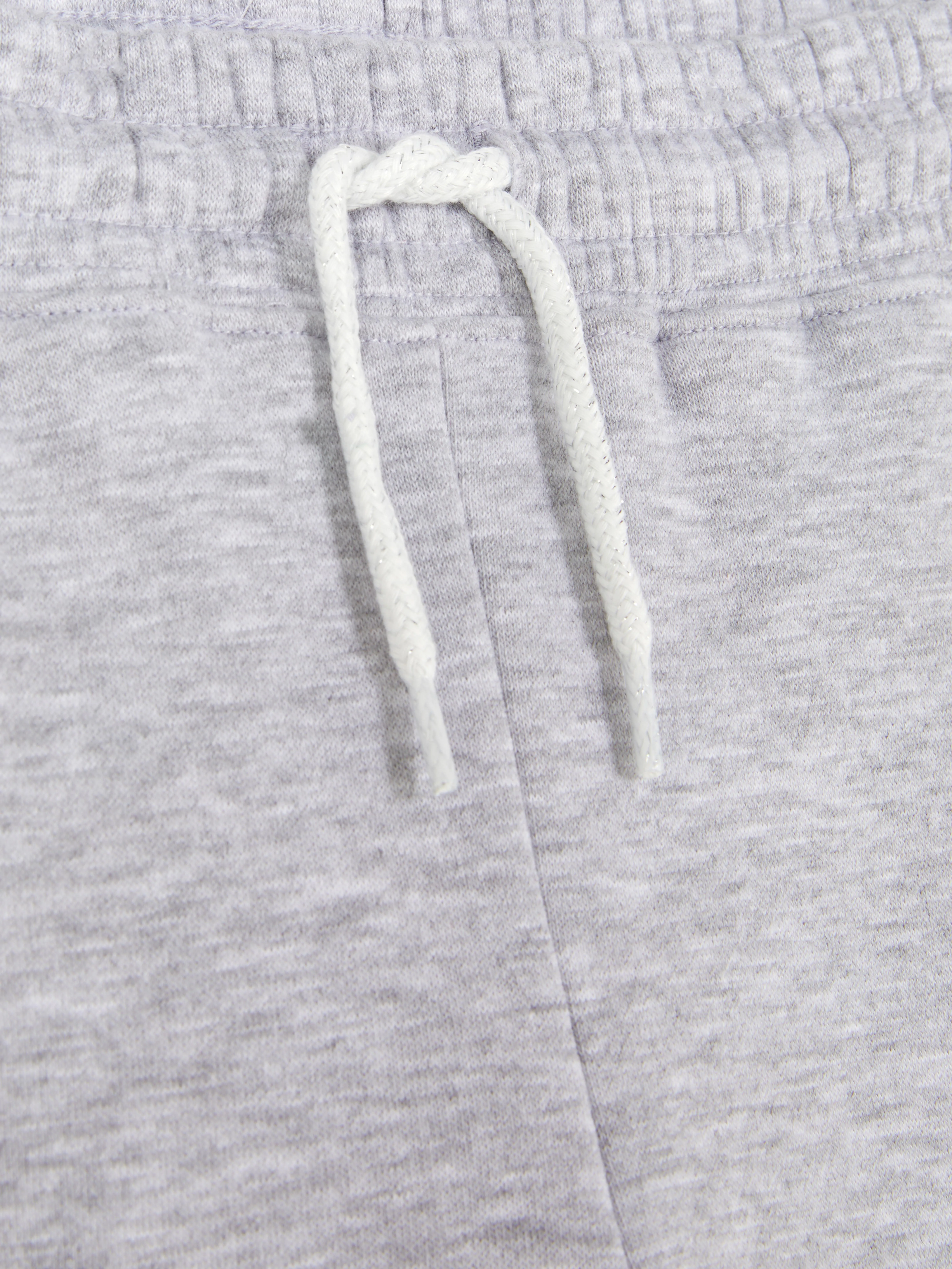 Joggers con bajos ajustados y cordón de ajuste