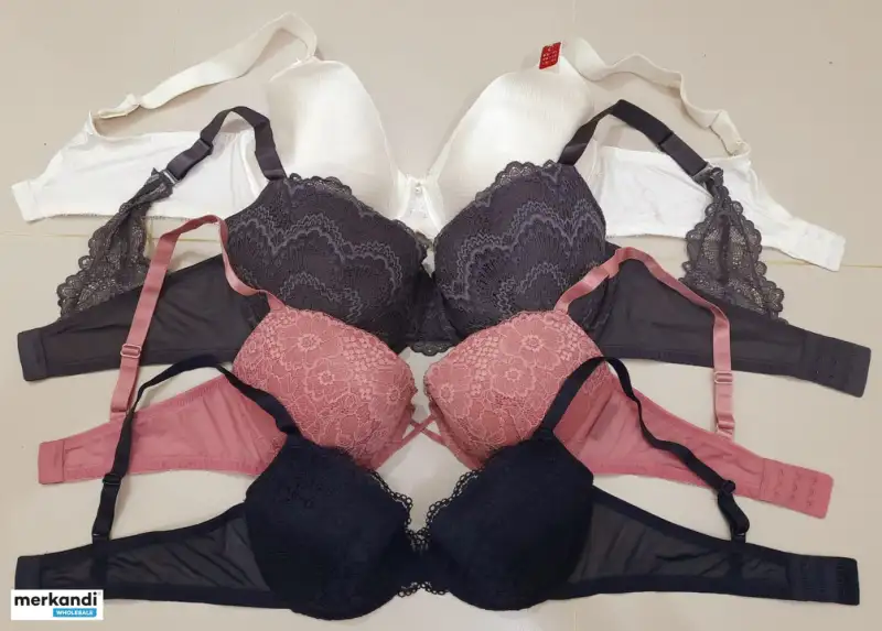 LADIES PADDED FOAM BRA OFERTAS DE STOCK 70,000 UNIDADES  VENTA AL POR MAYOR DE ROPA INTERIOR