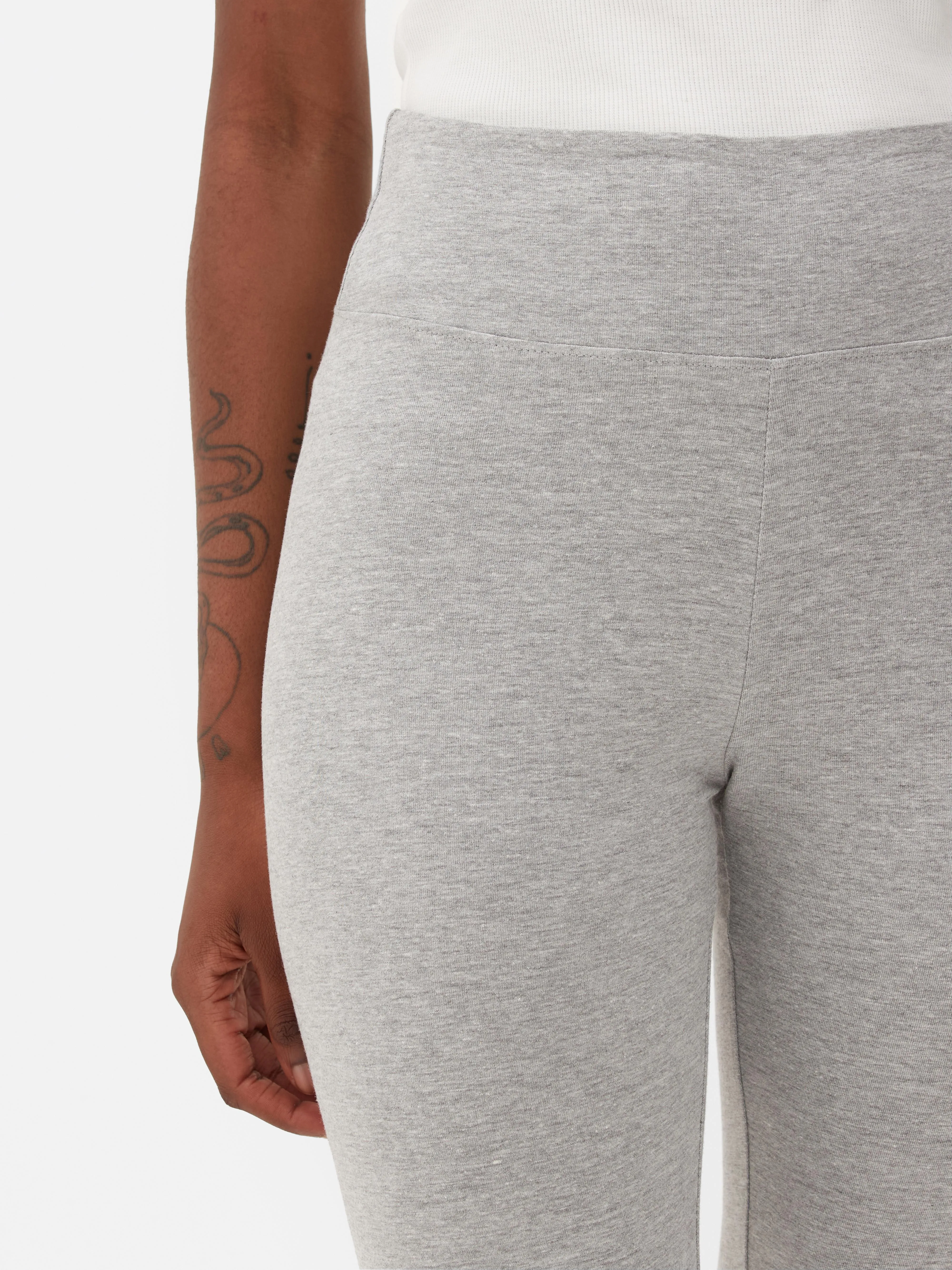 Leggings de punto acampanados de talle alto