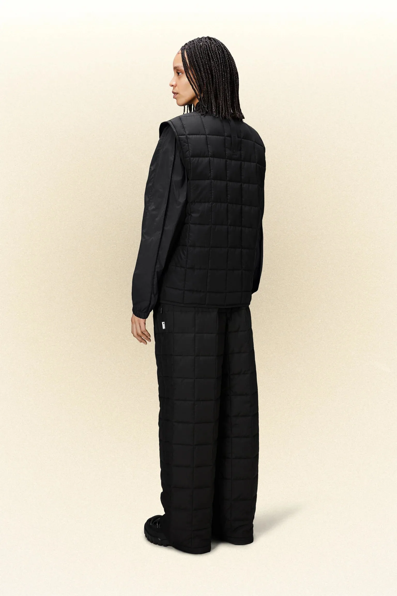 LINER VEST BLACK