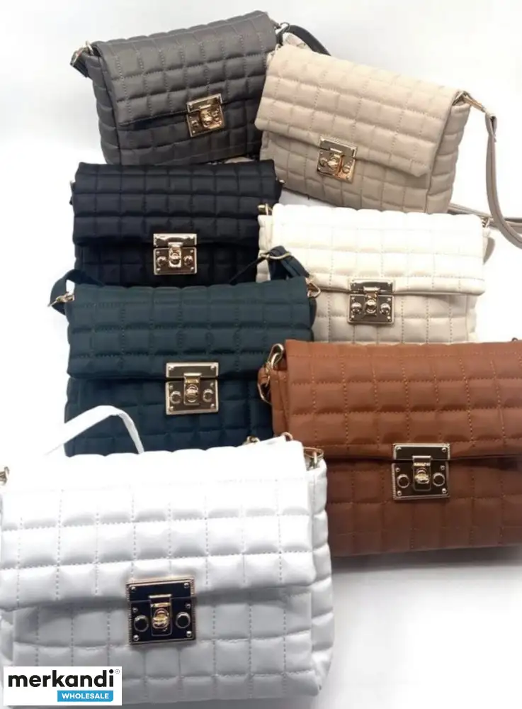Los bolsos de mujer de primera calidad y diseño moderno están disponibles en muchas variantes de color.