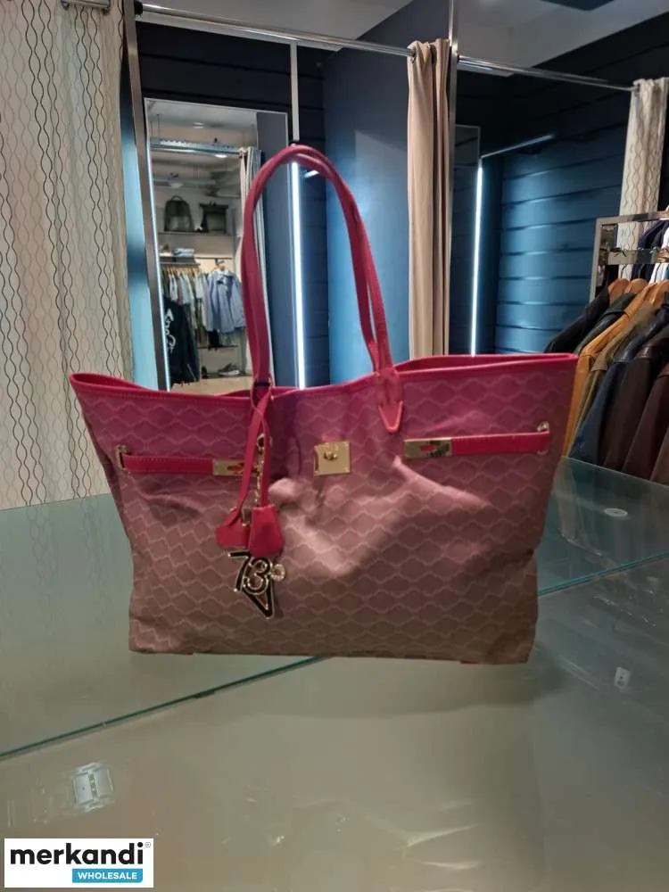 LOTE 172 DE ROPA, ACCESORIOS Y CALZADO DE MUJER, TEMPORADA PRIMAVERAVERANO
