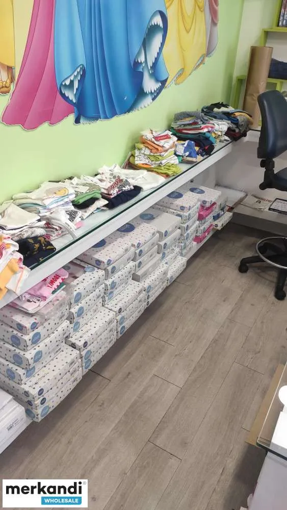Lote Stock Número de ropa 600 piezas niño niña