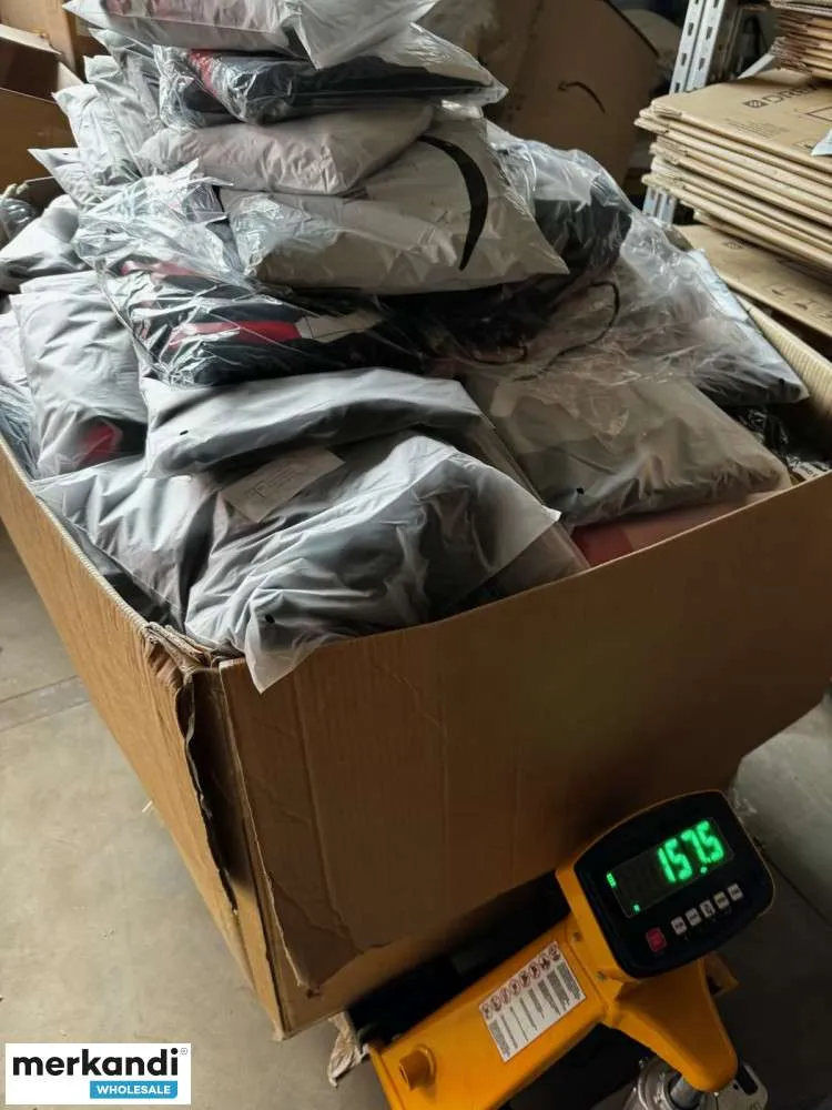 MEZCLA DE PALETA EXCESO DE ROPA DE AMAZON MEZCLA UNA ESPECIFICACIÓN PARA CADA PALETA E16410