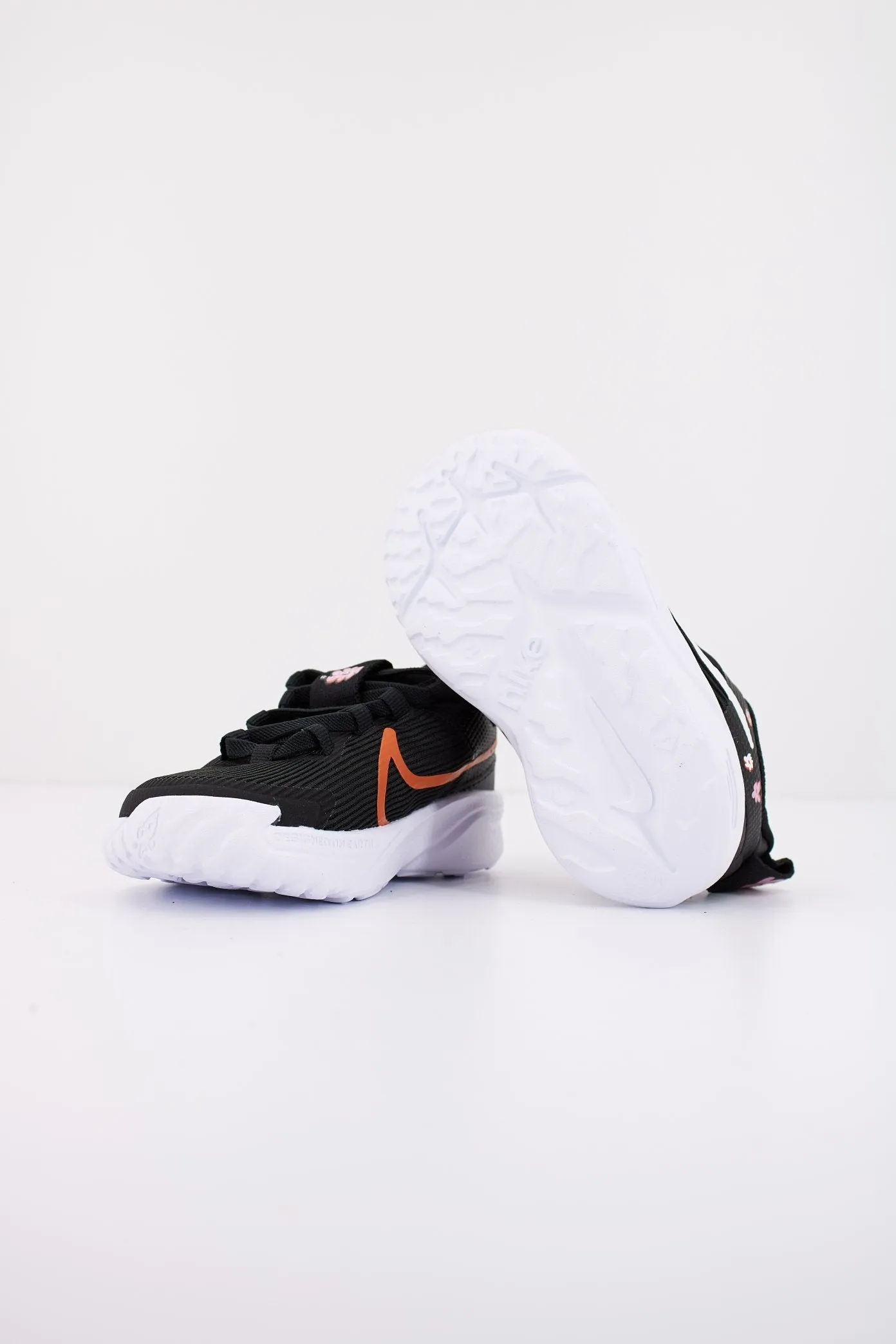 NIKE STAR RUNNER 4