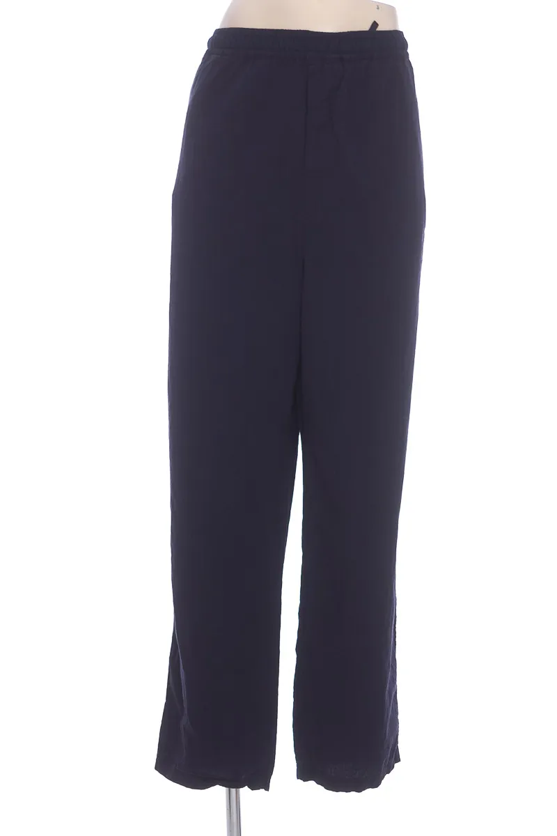 ROPA DEPORTIVA / SALIDA DE BAñO COLOR AZUL  FUBU