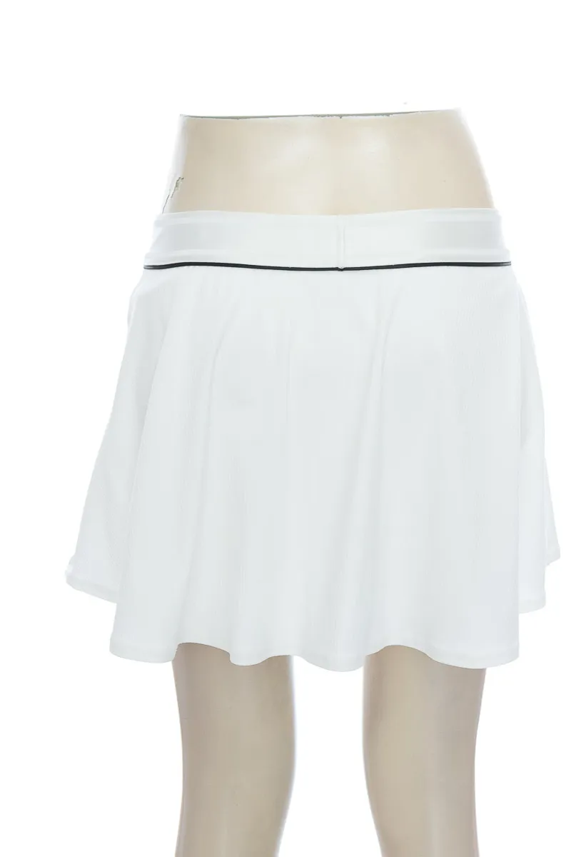 ROPA DEPORTIVA / SALIDA DE BAñO COLOR BLANCO  NIKE