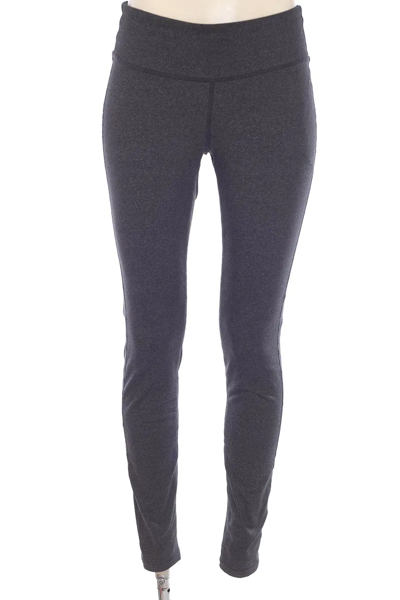 ROPA DEPORTIVA / SALIDA DE BAñO COLOR GRIS  GAP
