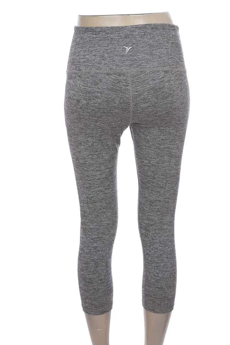 ROPA DEPORTIVA / SALIDA DE BAñO COLOR GRIS  OLD NAVY