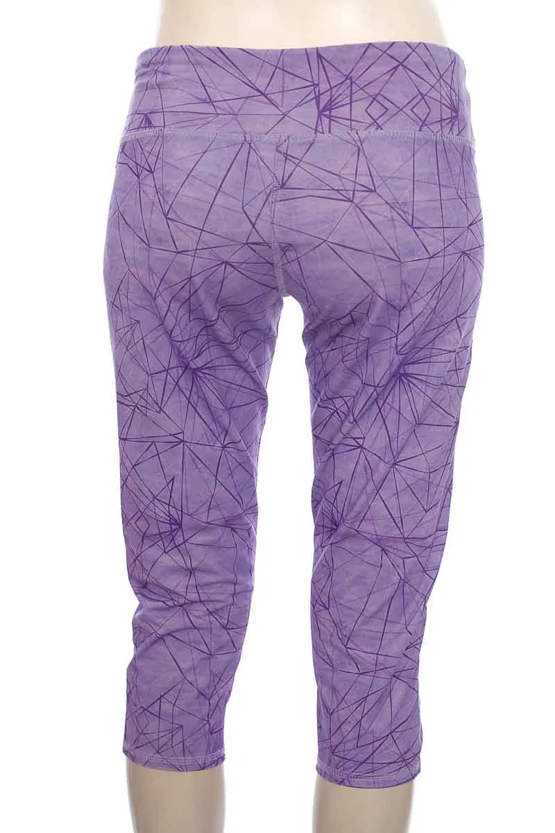 ROPA DEPORTIVA / SALIDA DE BAñO COLOR MORADO  BELIFE