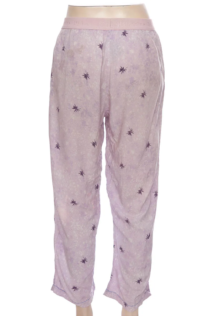 ROPA DEPORTIVA / SALIDA DE BAñO COLOR MORADO  BRONZINI