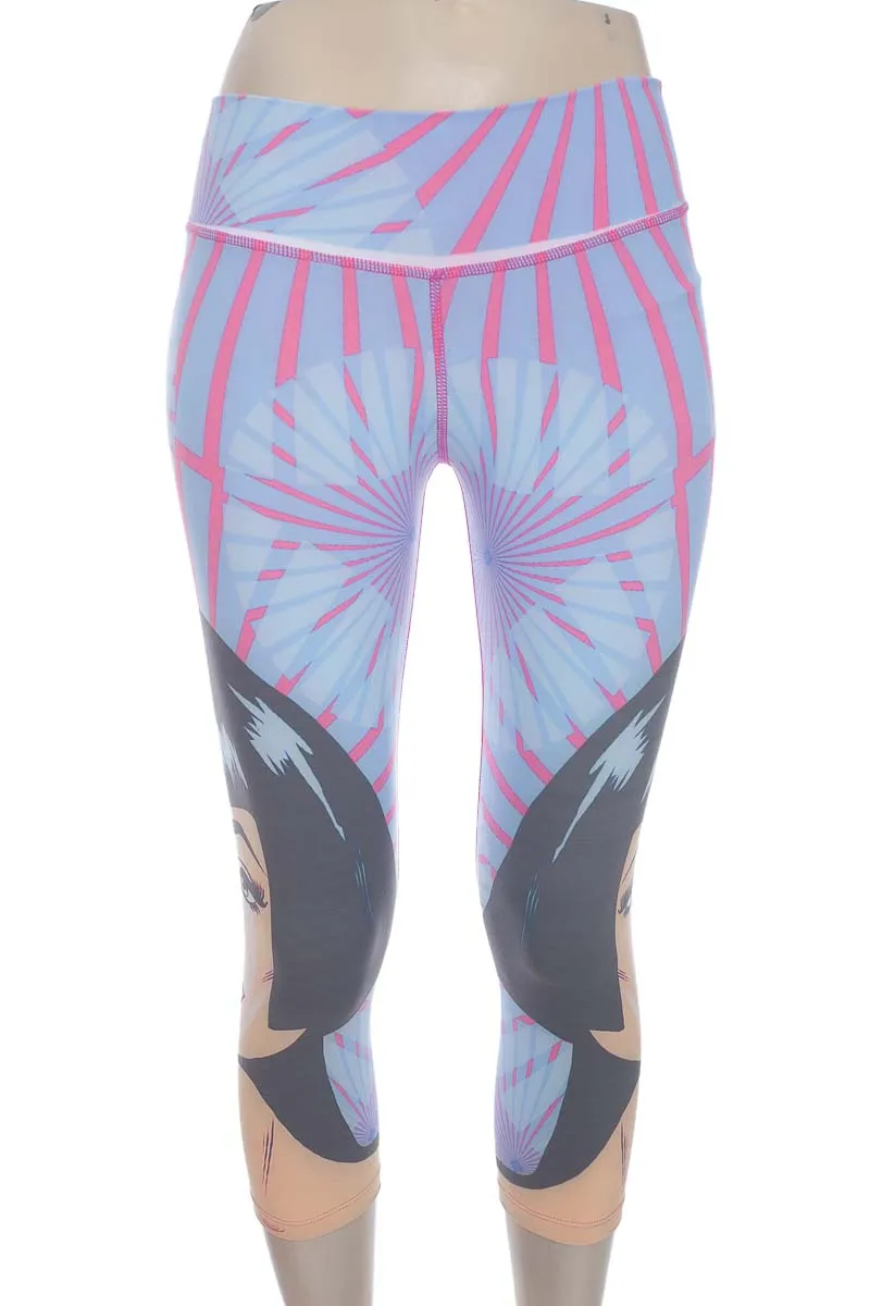 ROPA DEPORTIVA / SALIDA DE BAñO COLOR MORADO  SHAPEUP