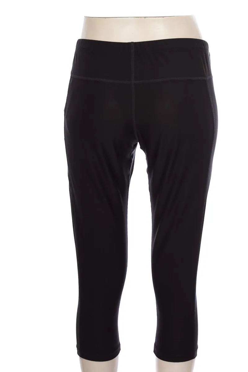 ROPA DEPORTIVA / SALIDA DE BAñO COLOR NEGRO  CLOSEANDO