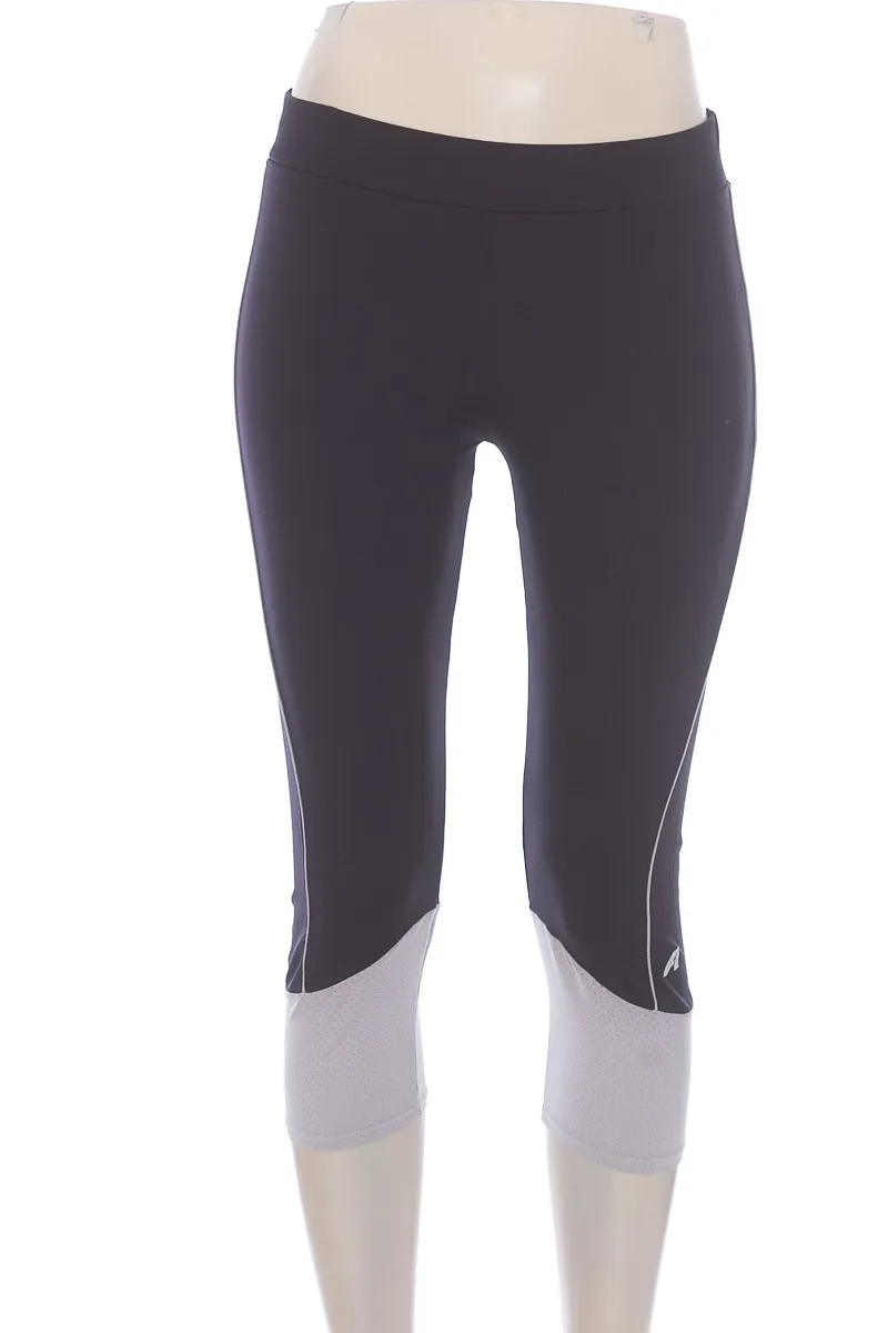 ROPA DEPORTIVA / SALIDA DE BAñO COLOR NEGRO  FORMAS INTIMAS
