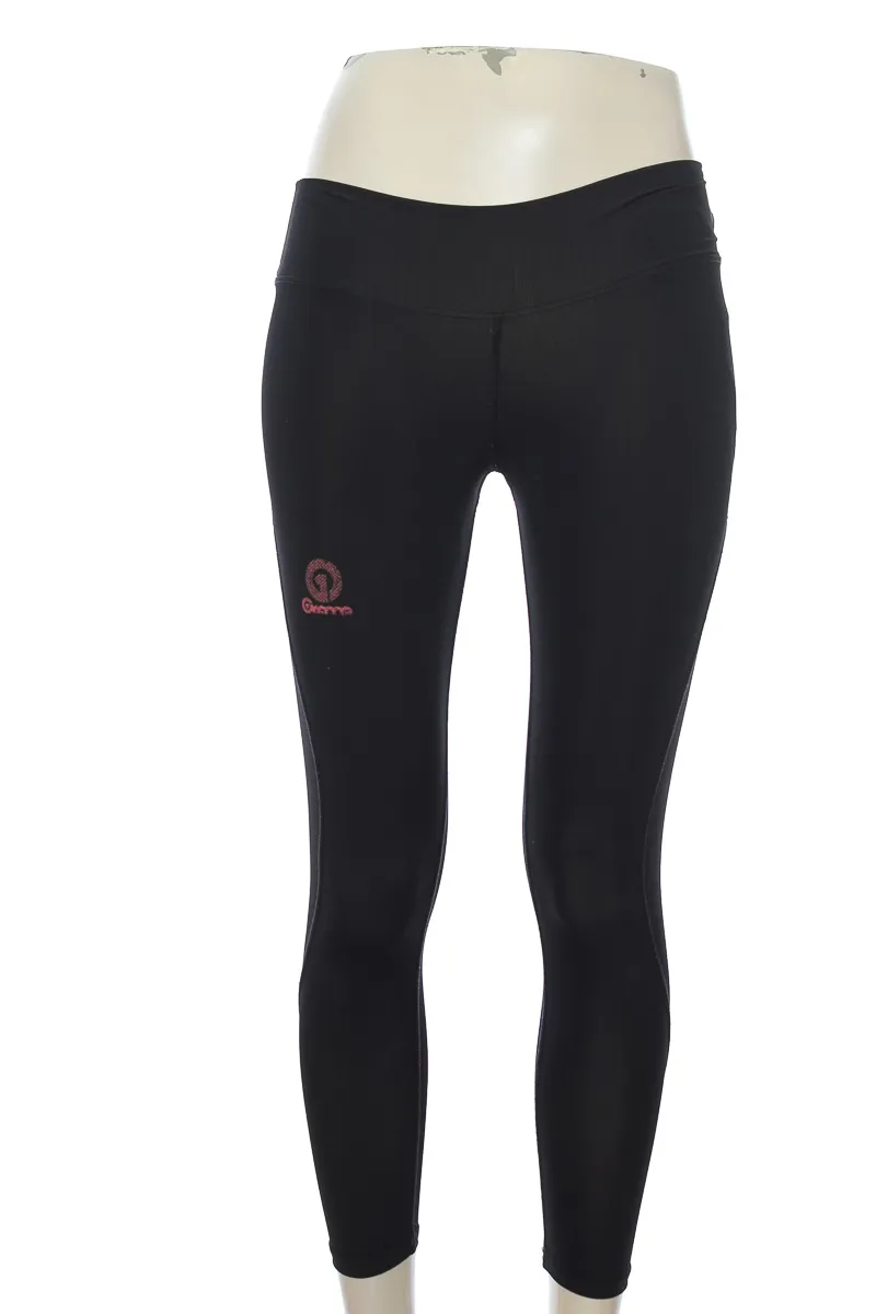 ROPA DEPORTIVA / SALIDA DE BAñO COLOR NEGRO  GRAMA