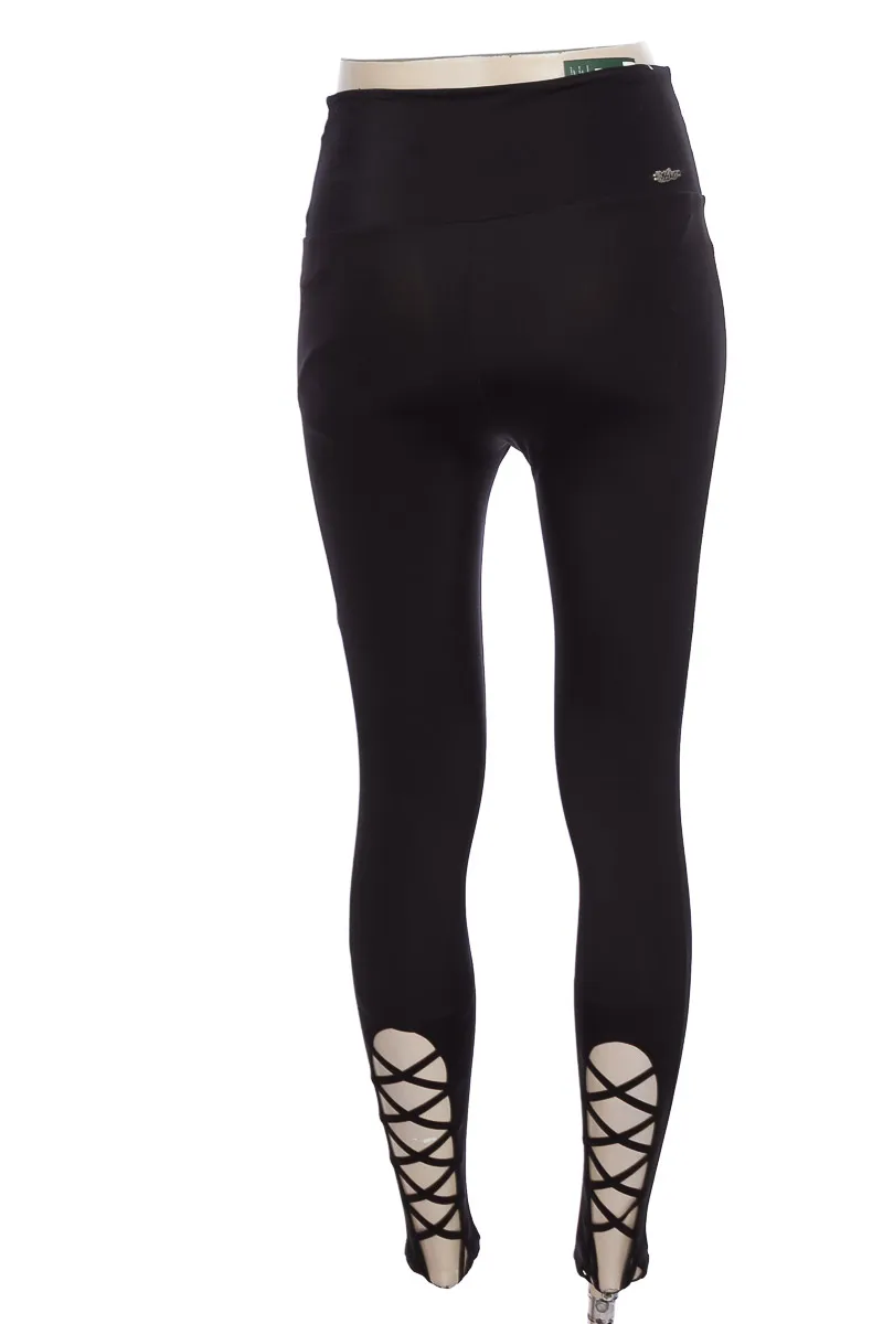 ROPA DEPORTIVA / SALIDA DE BAñO COLOR NEGRO  MOSSIMO