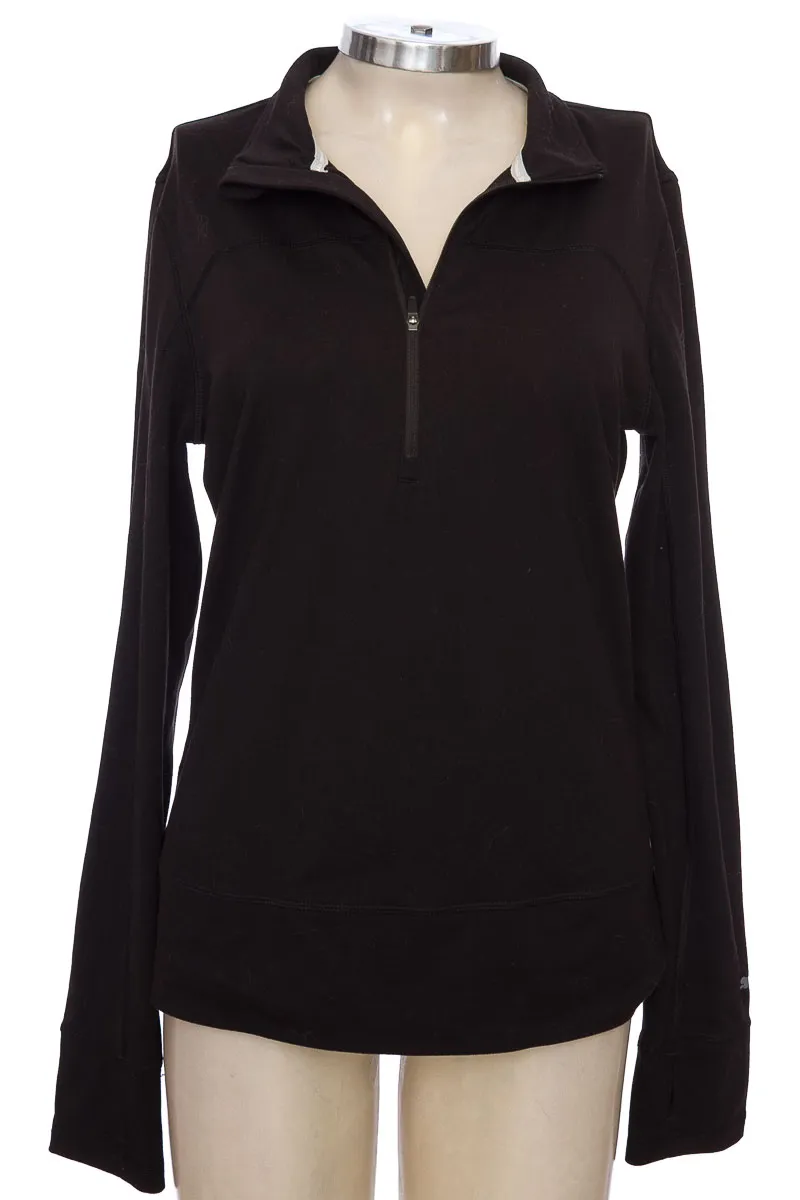 ROPA DEPORTIVA / SALIDA DE BAñO COLOR NEGRO  PUMA