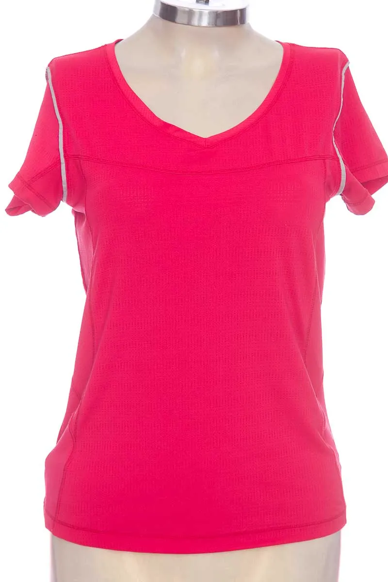 ROPA DEPORTIVA / SALIDA DE BAñO COLOR ROJO  PUNTO BLANCO