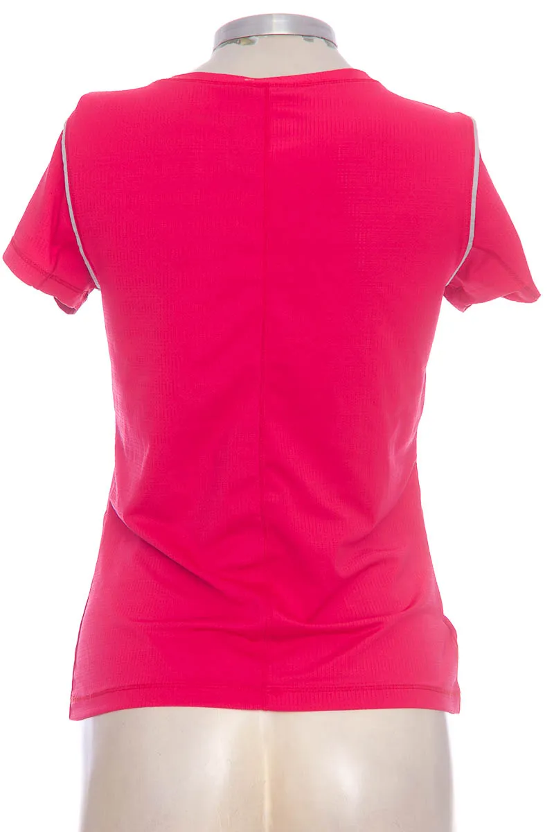 ROPA DEPORTIVA / SALIDA DE BAñO COLOR ROJO  PUNTO BLANCO