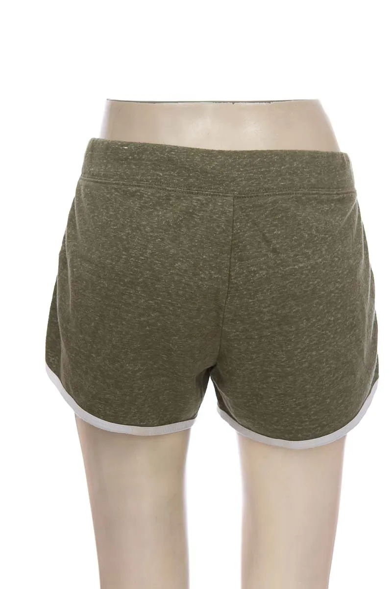 ROPA DEPORTIVA / SALIDA DE BAñO COLOR VERDE  JUSTICE