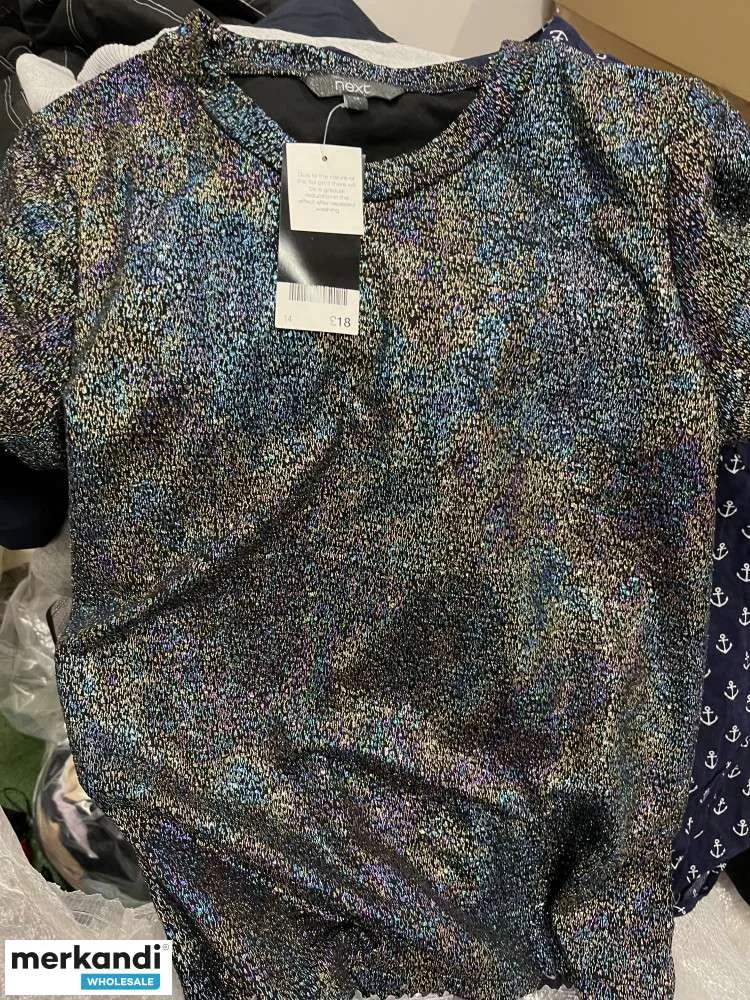 Ropa usada inglesa de color crema para mujer y nueva mercancía muy bonita