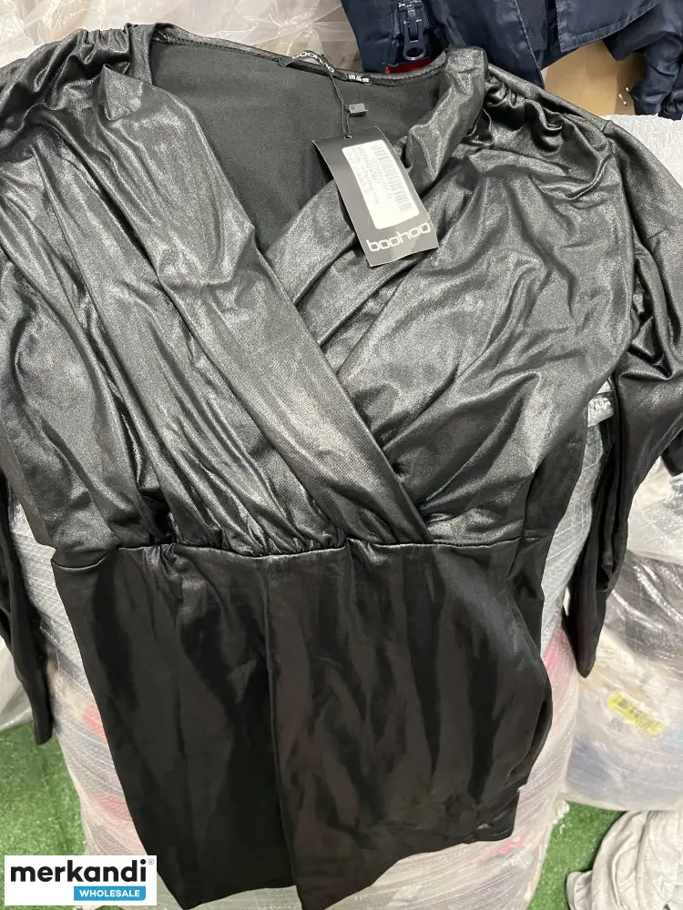 Ropa usada inglesa de color crema para mujer y nueva mercancía muy bonita