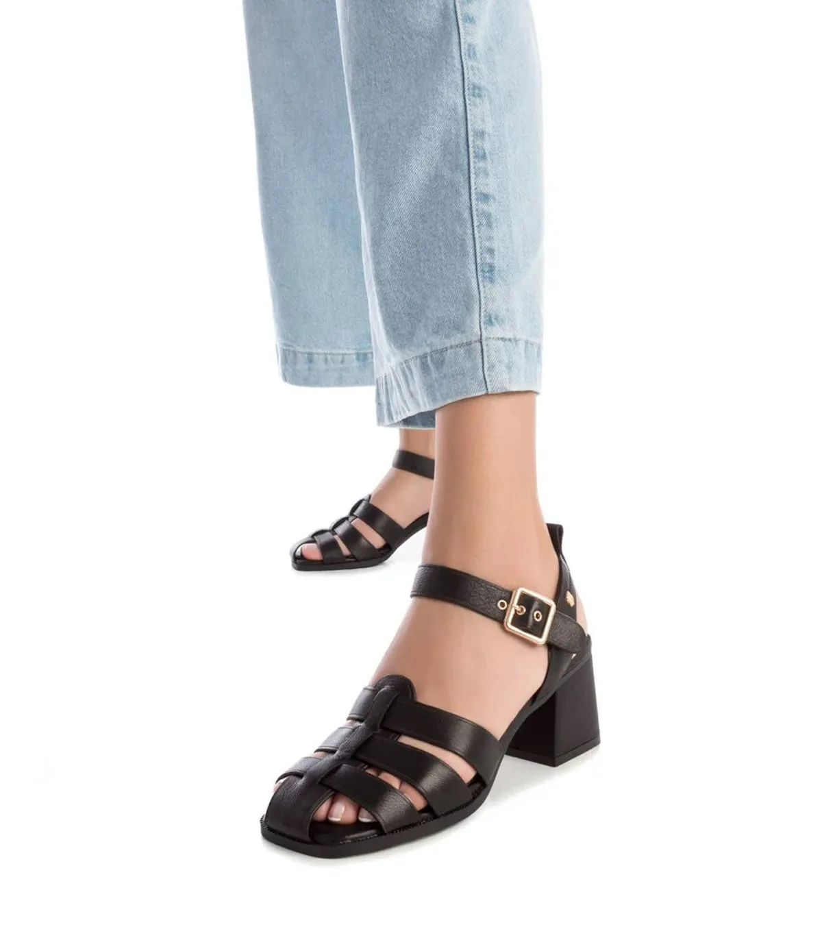 SANDALIA DE TACÓN CARMELA 16163002 NEGRO